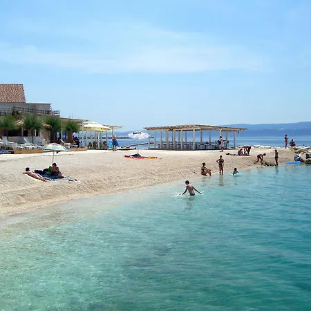 With A Parking Space Mali Rat * Sumpetar