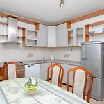 Appartement With A Parking Space Mali Rat *